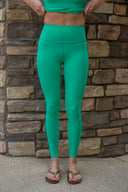 Amber Airweight High Waist 7/8 Legging - Spearmint / Military