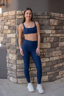 Maison 25in Midi Pant - Navy