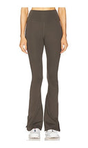 Beau Pant- Kona