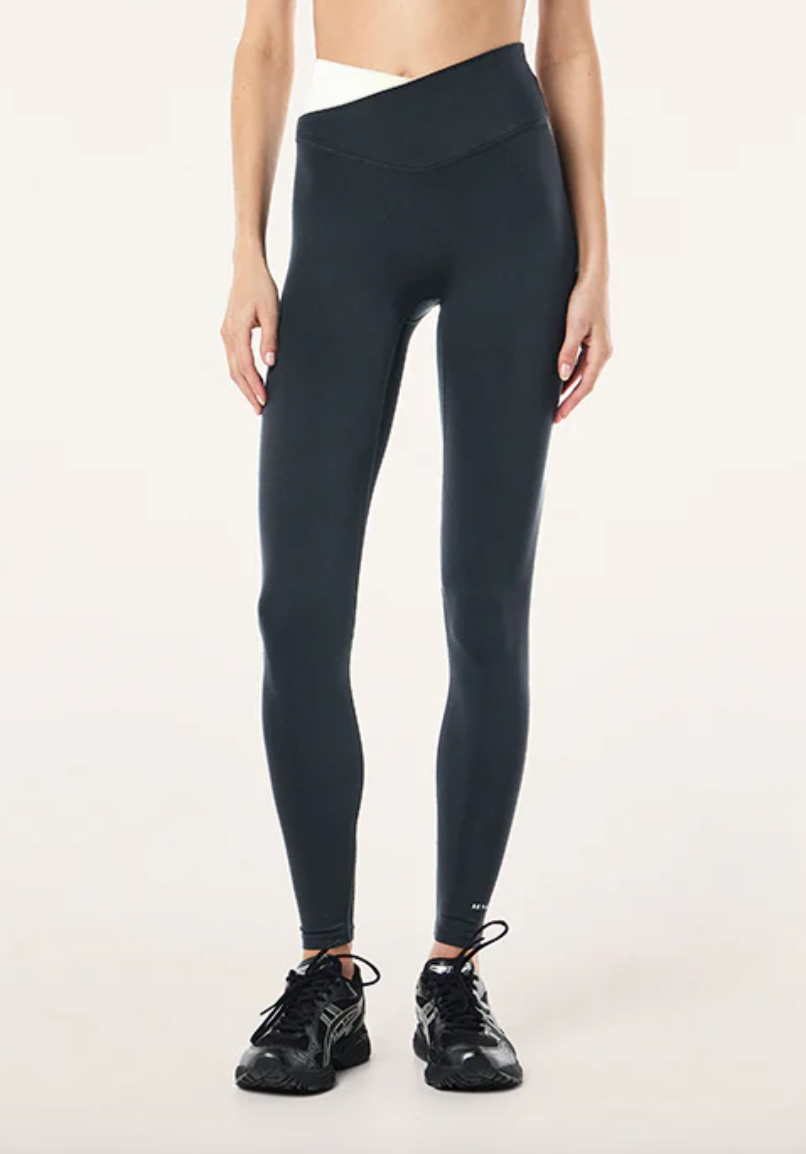 Wander Full Length Legging - Asphalt / Whisper White