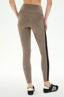 Margot Rigor Legging - Lentil / Black
