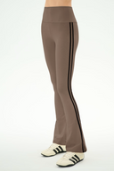 Raquel High Waist Supplex Flare 30 - Lentil / Black